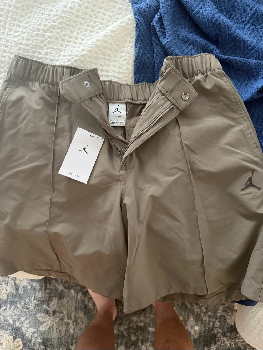 Jordan Men’s Relaxed Fit Athletic Golf Shorts - Olive